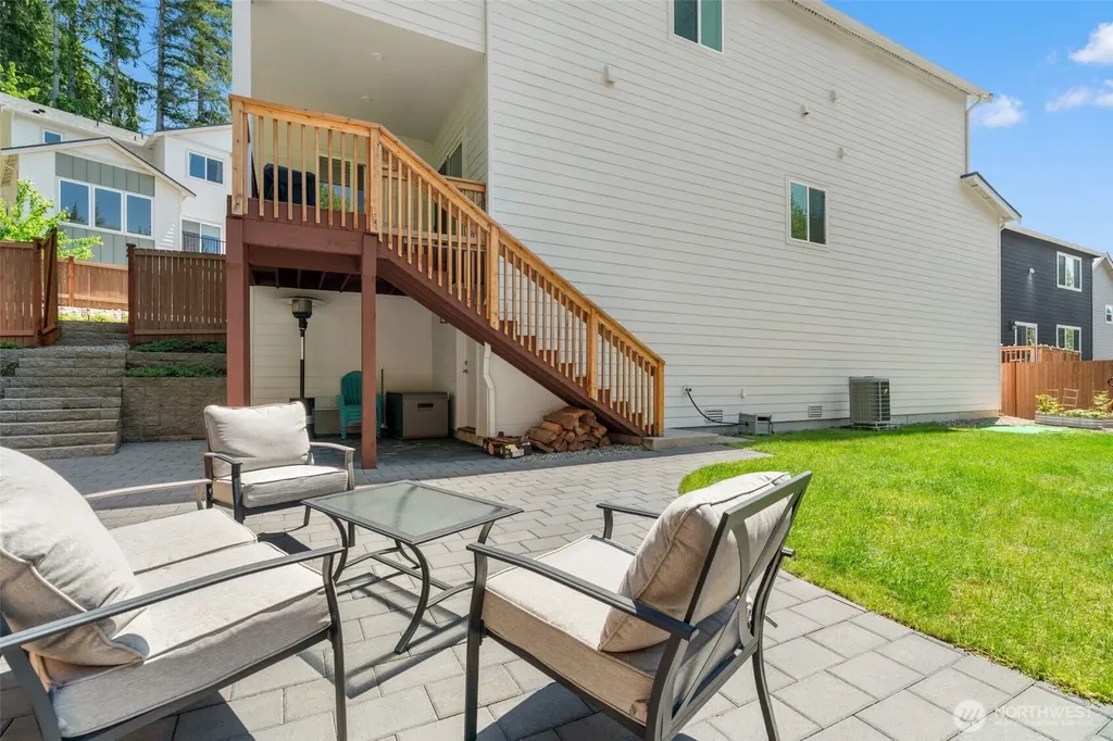 18804 14th Place W Lynnwood WA 98037