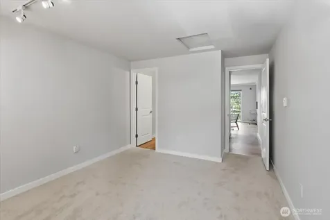 14221 NE 181st Place Woodinville WA 98072
