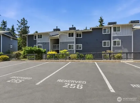 14221 NE 181st Place Woodinville WA 98072