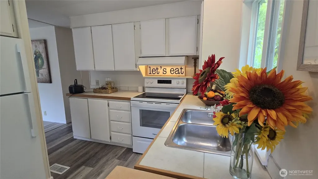 2284 Yew Street Bellingham WA 98229