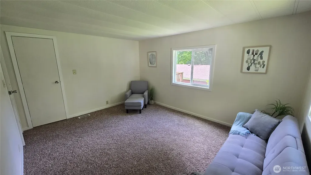 2284 Yew Street Bellingham WA 98229