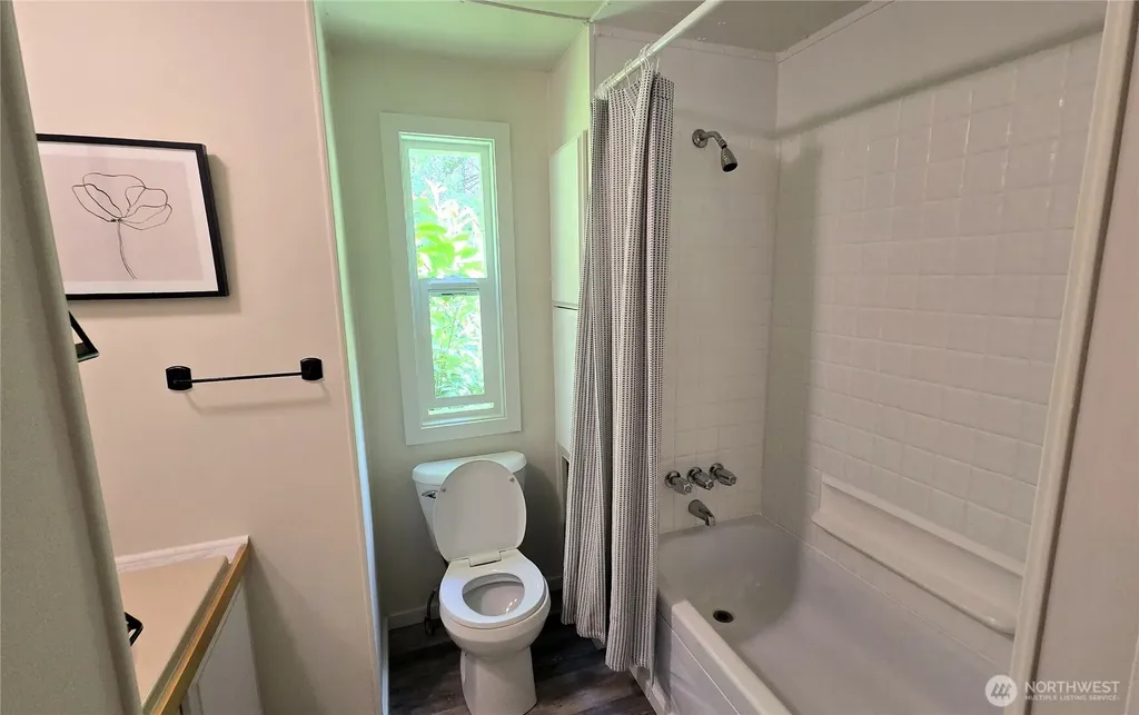 2284 Yew Street Bellingham WA 98229