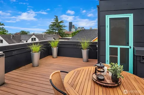 1615 E Columbia Street Seattle WA 98122