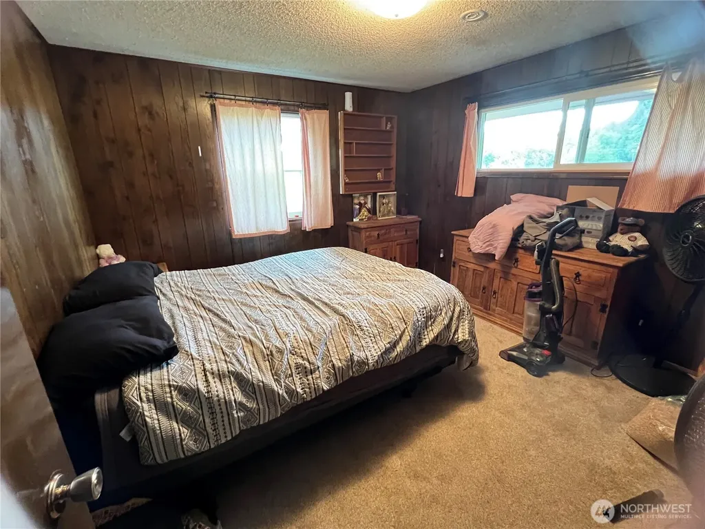 452 Lincoln Creek Centralia WA 98531