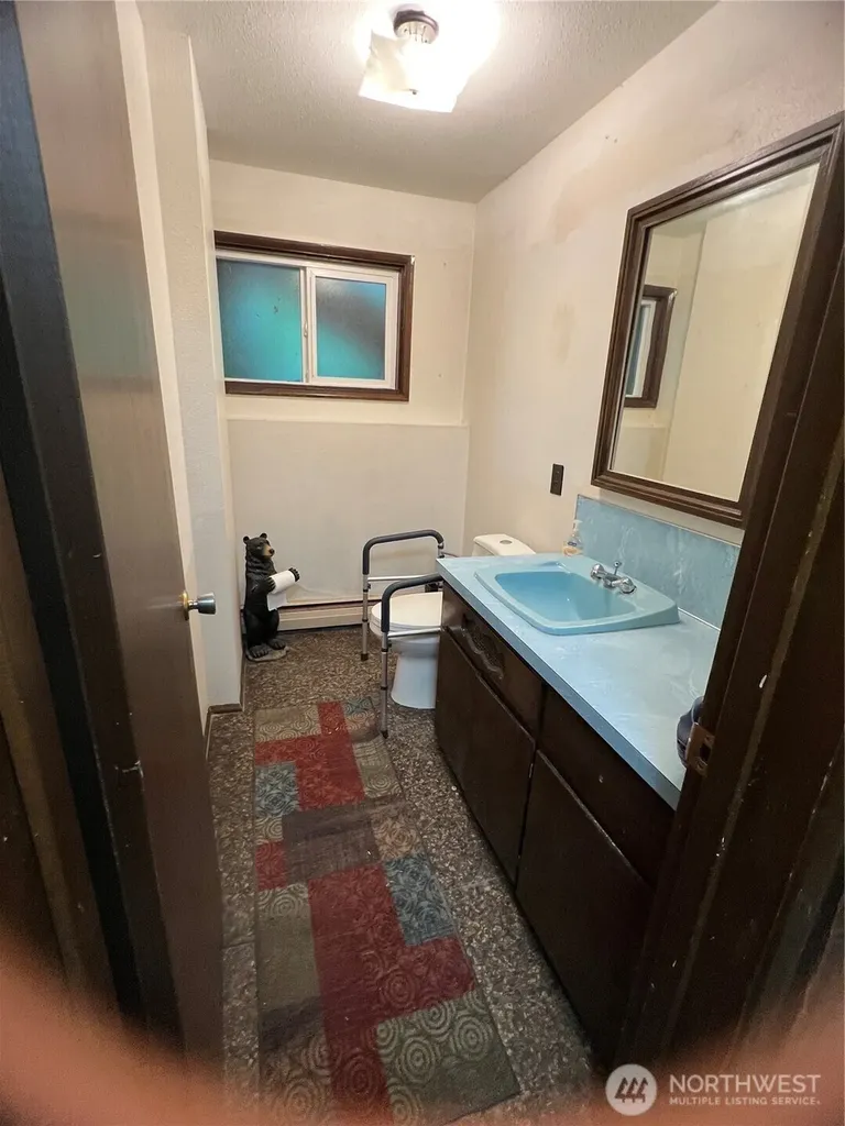 452 Lincoln Creek Centralia WA 98531