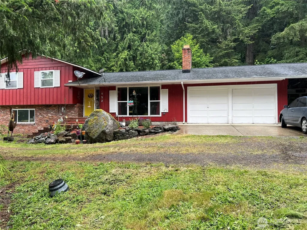 452 Lincoln Creek Centralia WA 98531