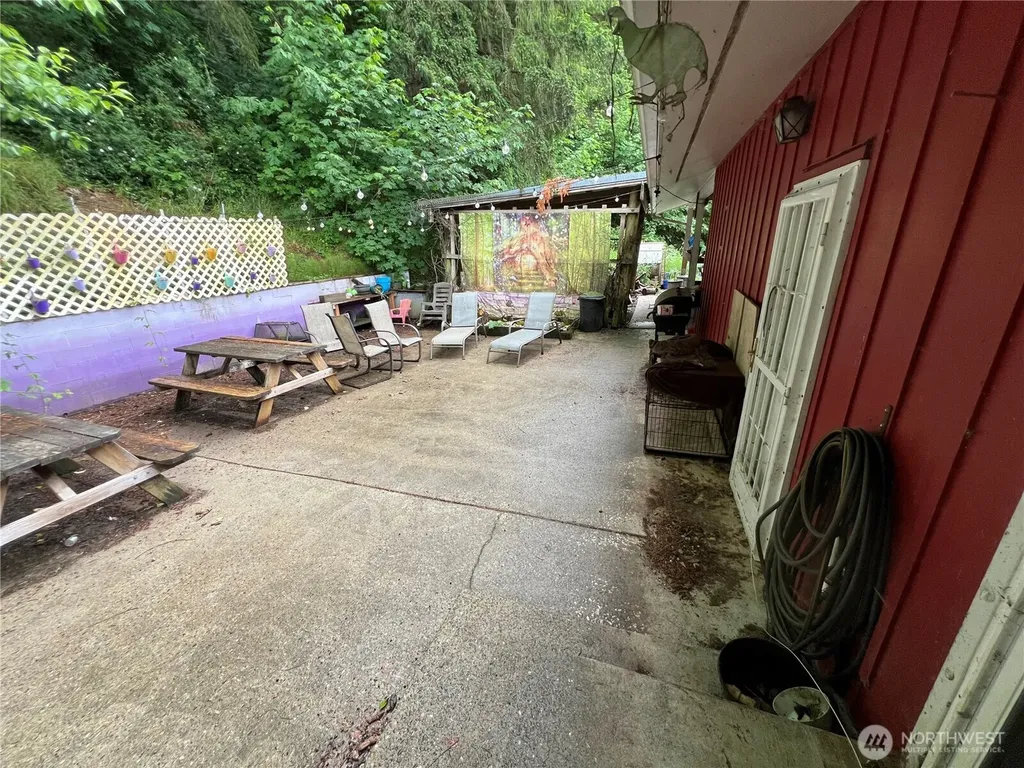 452 Lincoln Creek Centralia WA 98531