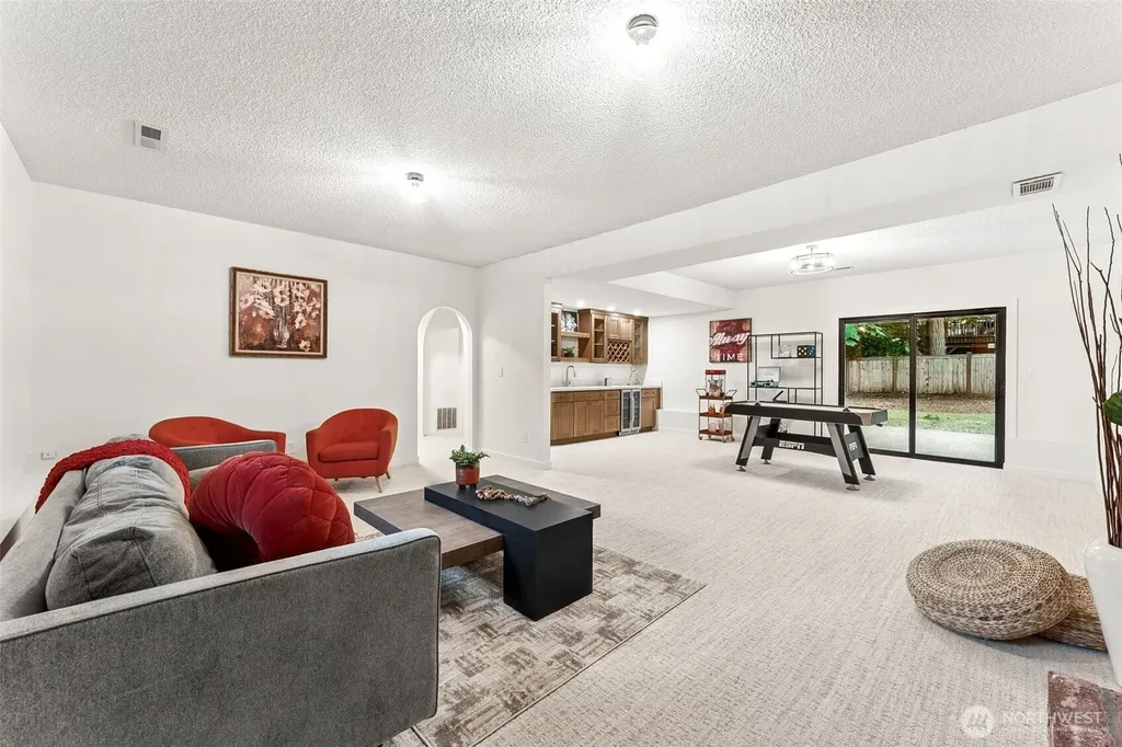 2608 32nd Avenue SE Puyallup WA 98374