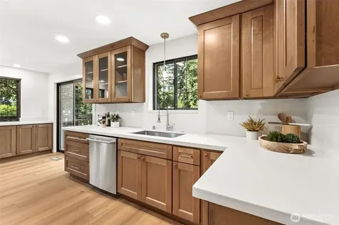 2608 32nd Avenue SE Puyallup WA 98374
