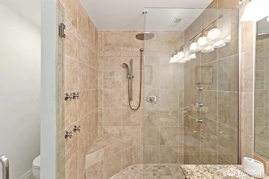 21900 SE 242nd Street Maple Valley WA 98038