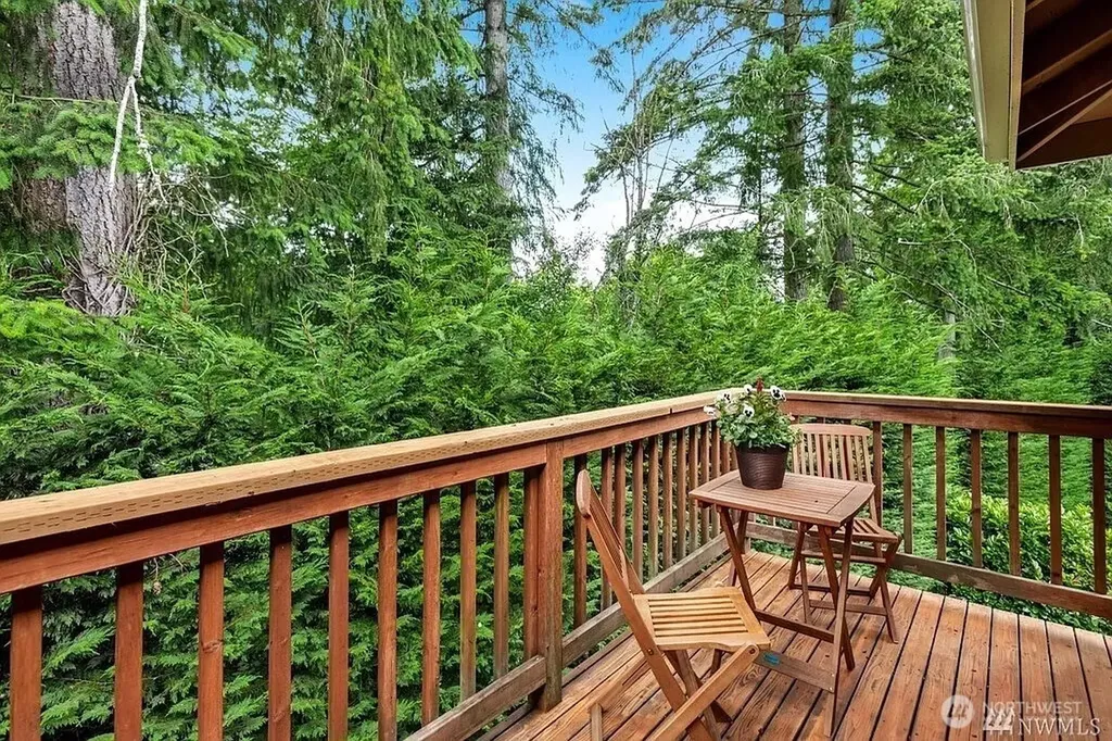 21900 SE 242nd Street Maple Valley WA 98038