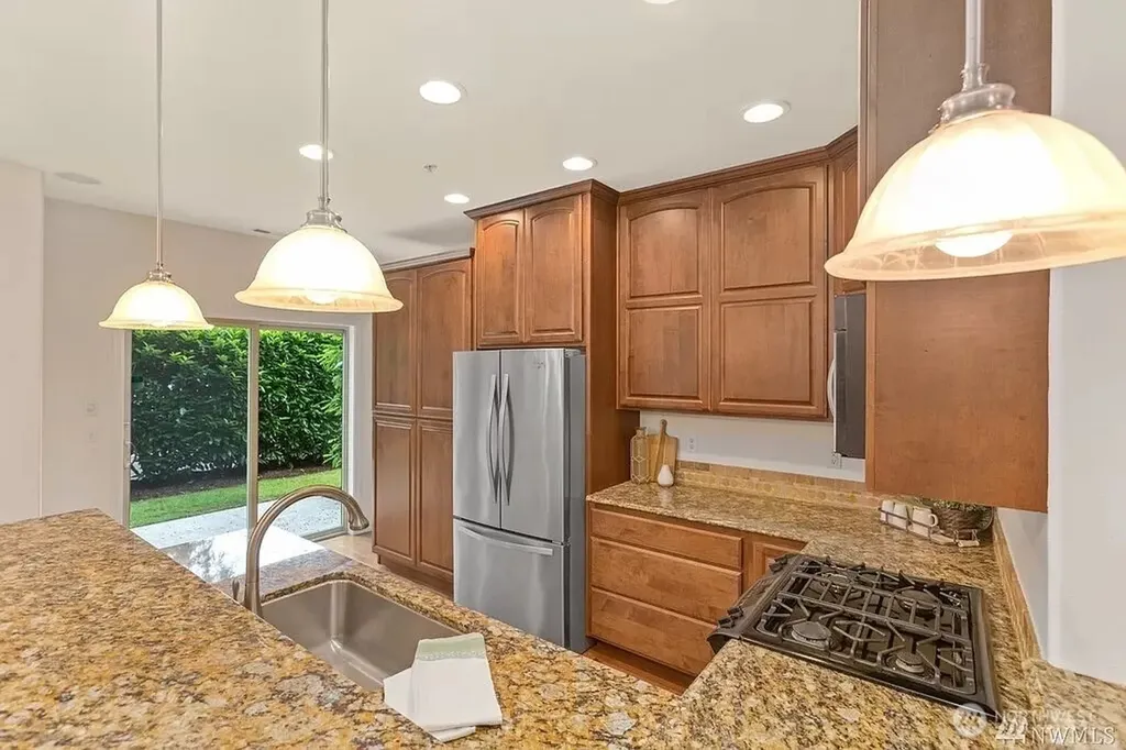 21900 SE 242nd Street Maple Valley WA 98038