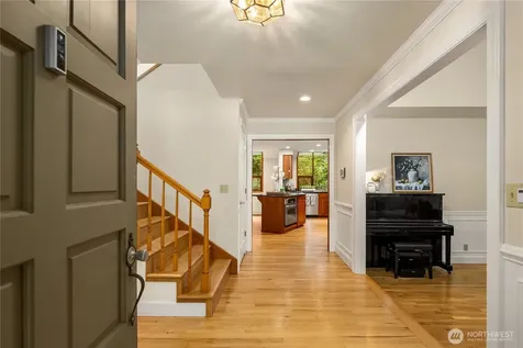 22542 NE 46th Street Redmond WA 98053