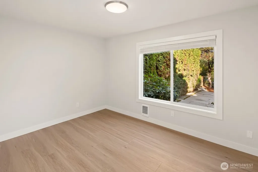 845 Kirkland Way Kirkland WA 98033