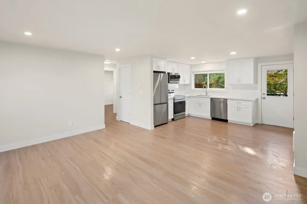 845 Kirkland Way Kirkland WA 98033