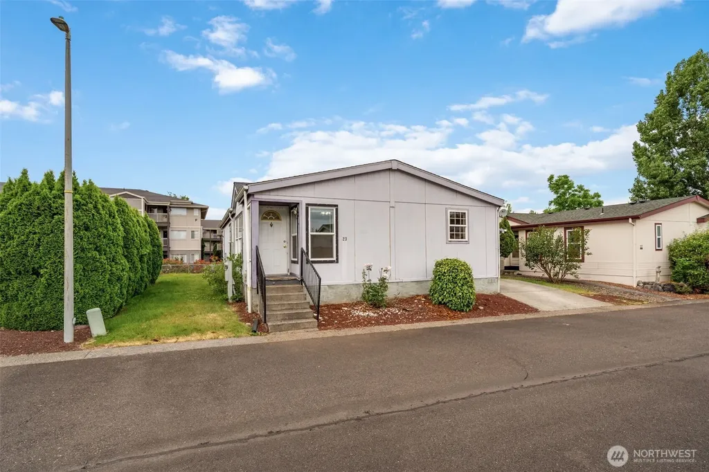 1805 NE 94th Street Vancouver WA 98665