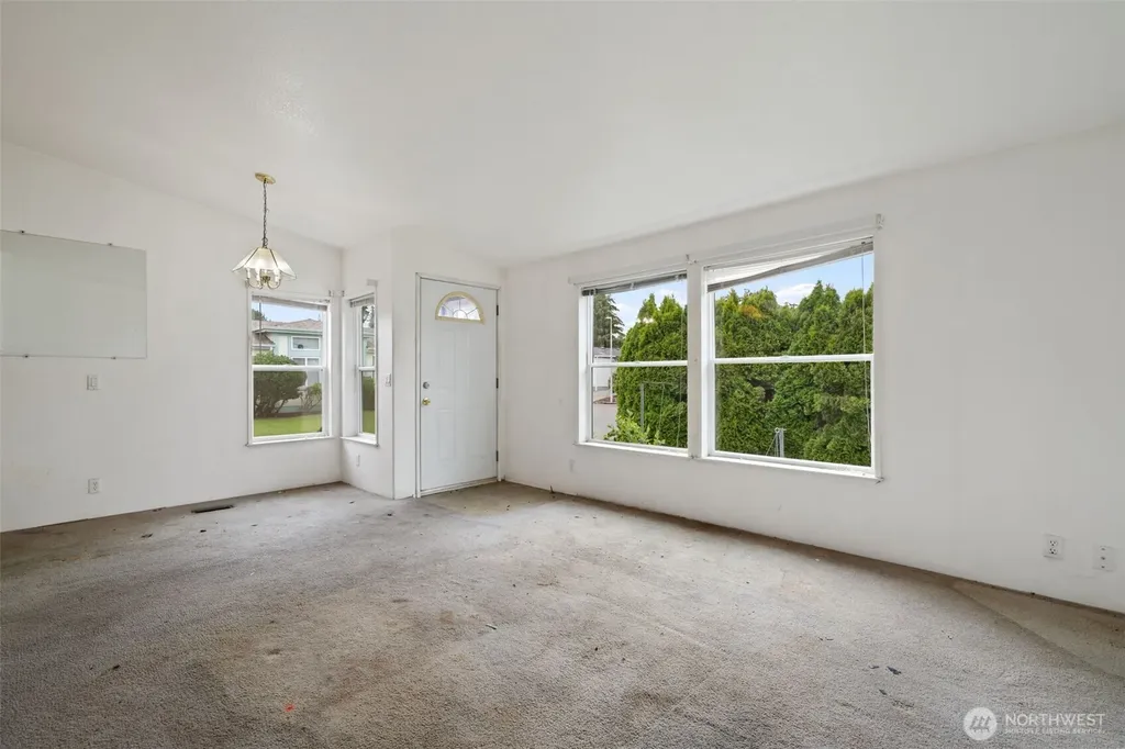 1805 NE 94th Street Vancouver WA 98665