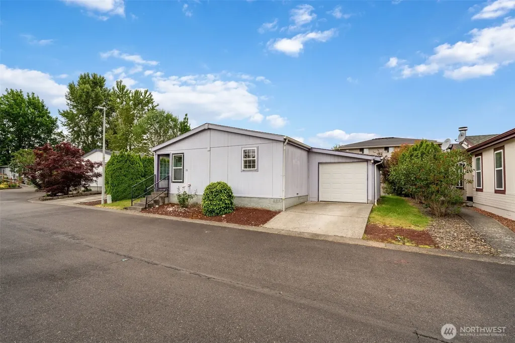 1805 NE 94th Street Vancouver WA 98665