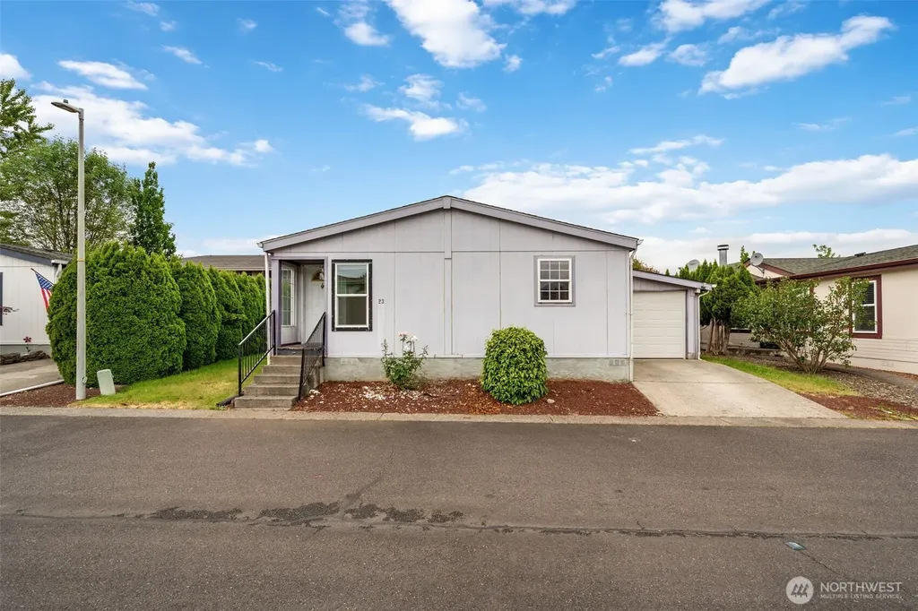 1805 NE 94th Street Vancouver WA 98665