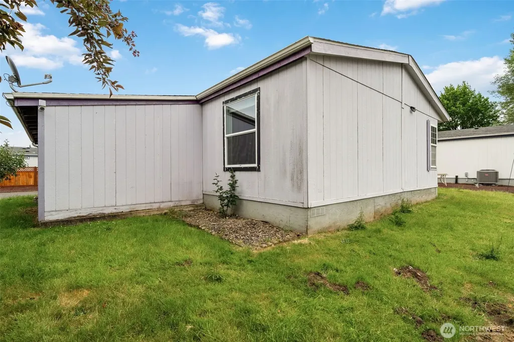 1805 NE 94th Street Vancouver WA 98665