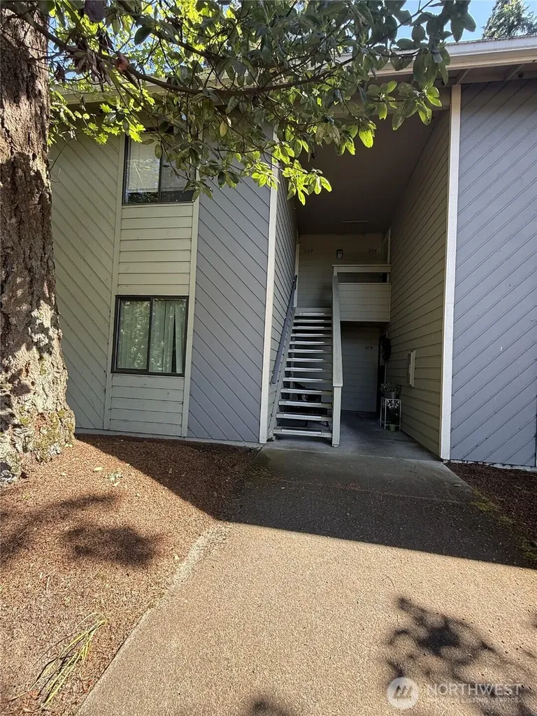 5506 220th Street SW Mountlake Terrace WA 98043