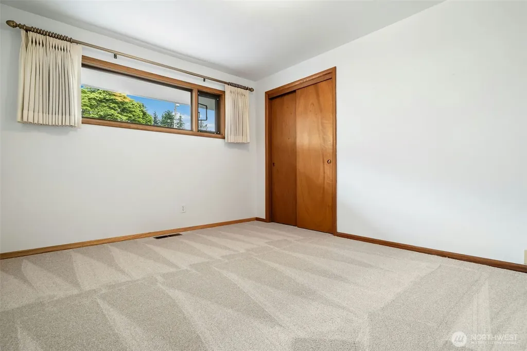 507 View Ridge Drive Everett WA 98203