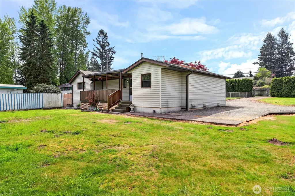 17830 116th Avenue SE Renton WA 98058