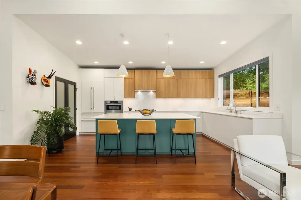 311 34th Avenue E Seattle WA 98112