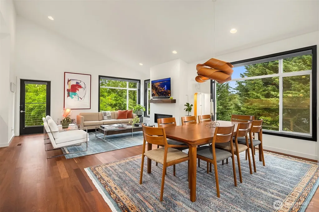 311 34th Avenue E Seattle WA 98112
