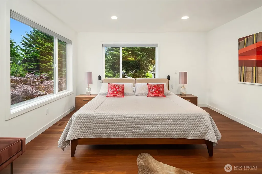 311 34th Avenue E Seattle WA 98112