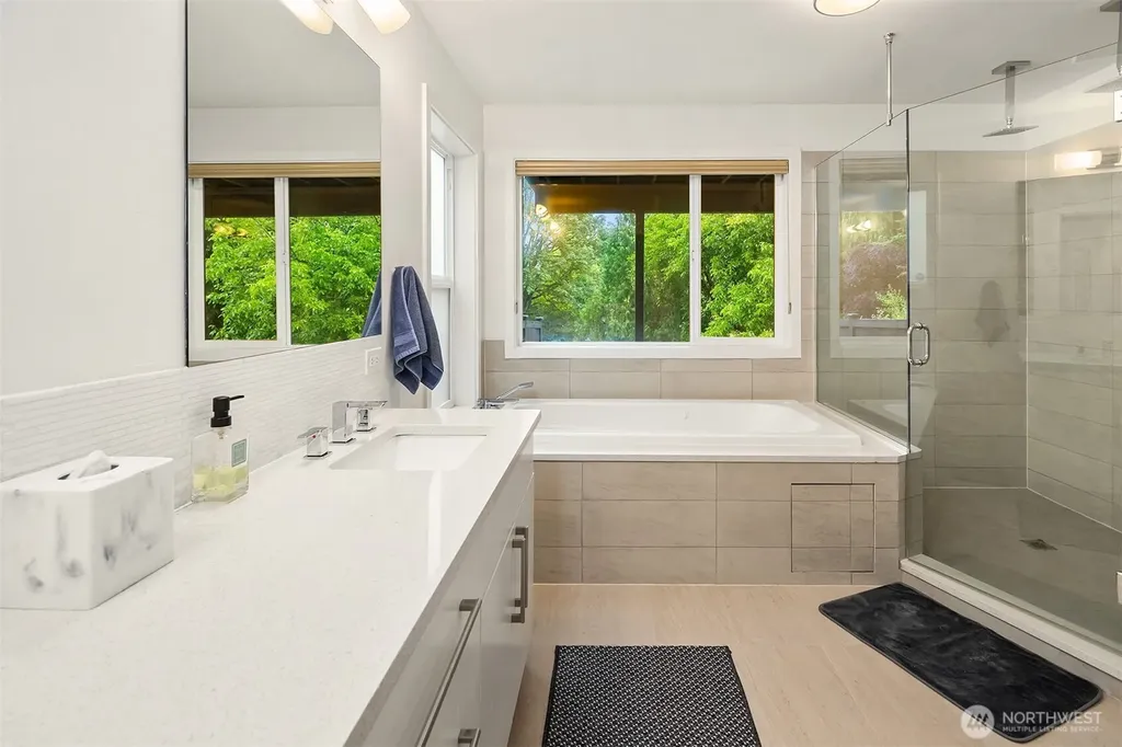 311 34th Avenue E Seattle WA 98112