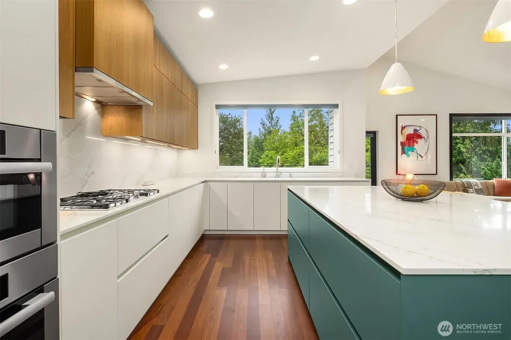 311 34th Avenue E Seattle WA 98112