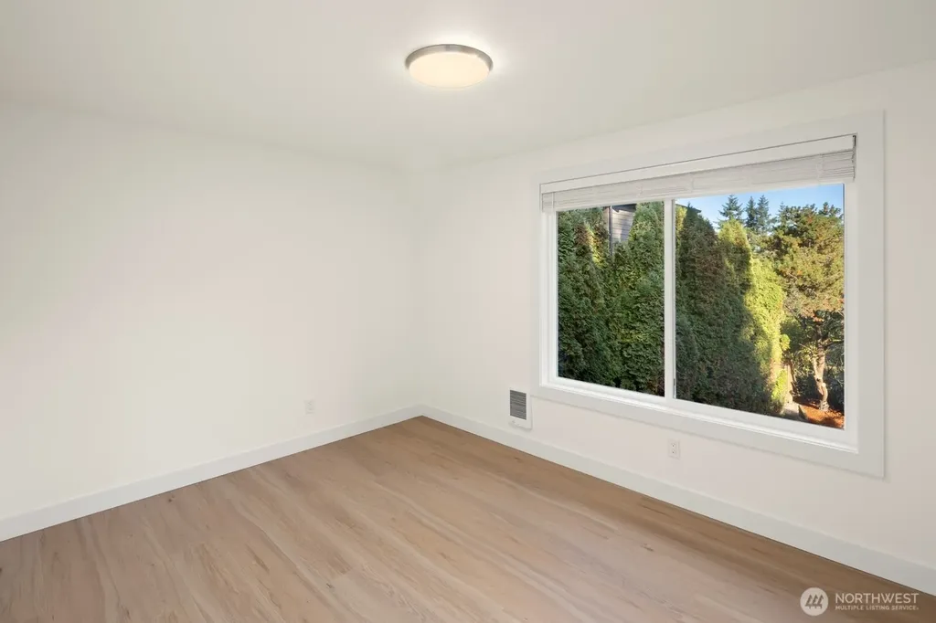 845 Kirkland Way Kirkland WA 98033