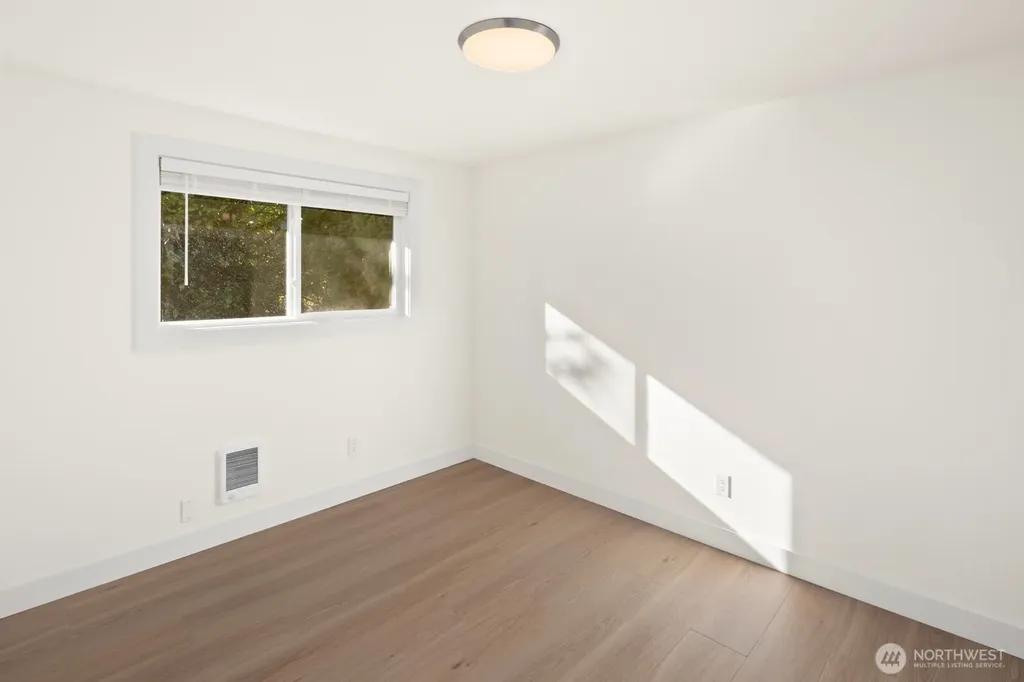 845 Kirkland Way Kirkland WA 98033