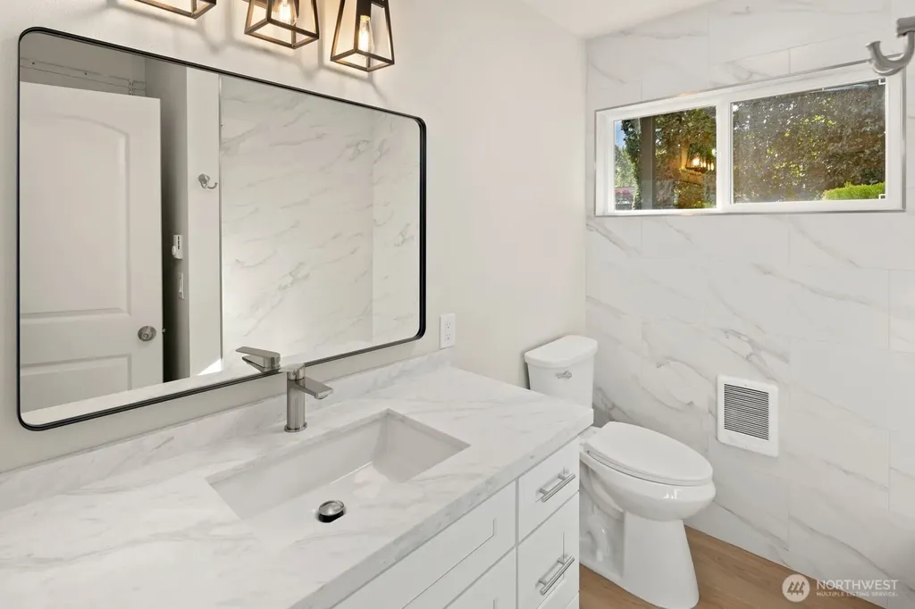 845 Kirkland Way Kirkland WA 98033