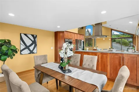 4730 154th Place SE Bellevue WA 98006