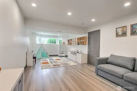 3701 170th Street SW Lynnwood WA 98037