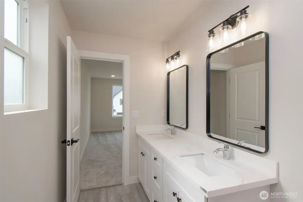 40 Sussex Court Sequim WA 98382