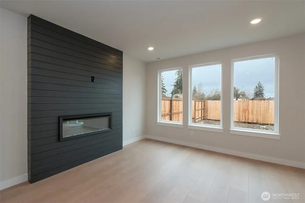 40 Sussex Court Sequim WA 98382