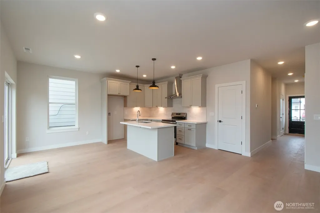40 Sussex Court Sequim WA 98382