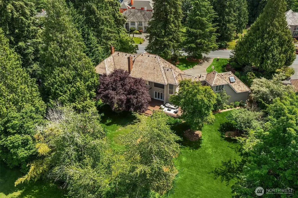 13905 212th Drive NE Woodinville WA 98077