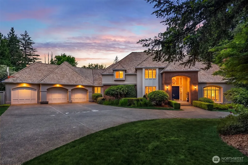 13905 212th Drive NE Woodinville WA 98077