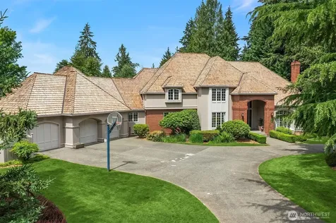 13905 212th Drive NE Woodinville WA 98077