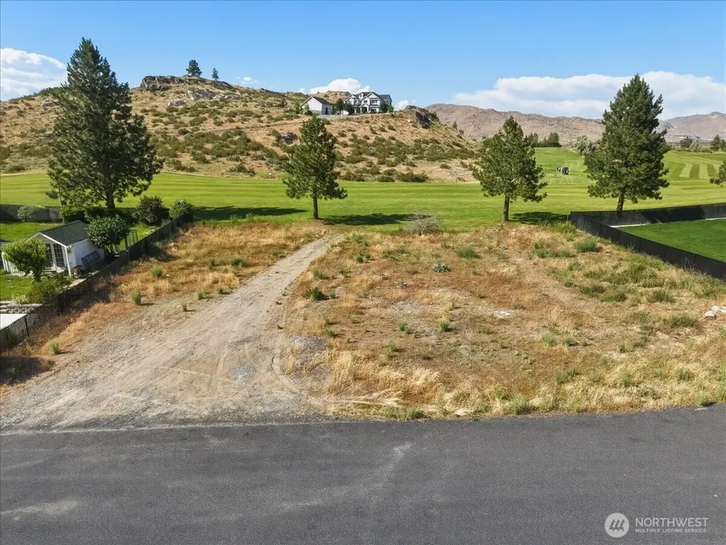 55 Long Drive Pateros WA 98846