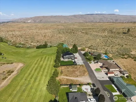 55 Long Drive Pateros WA 98846