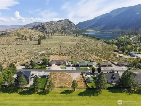 55 Long Drive Pateros WA 98846