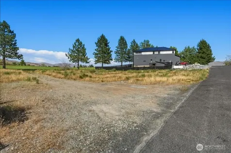 55 Long Drive Pateros WA 98846