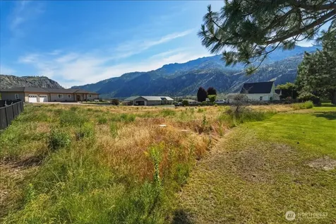 55 Long Drive Pateros WA 98846