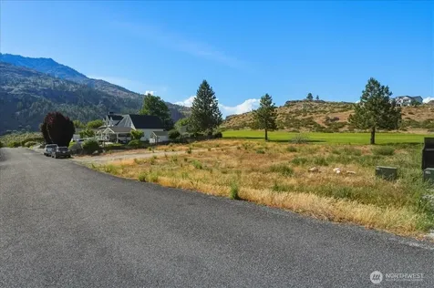 55 Long Drive Pateros WA 98846