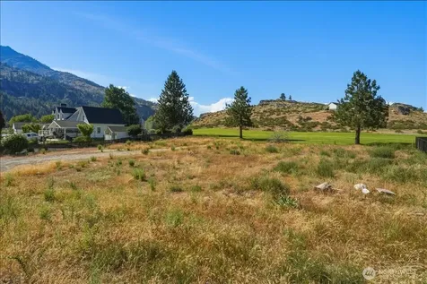 55 Long Drive Pateros WA 98846